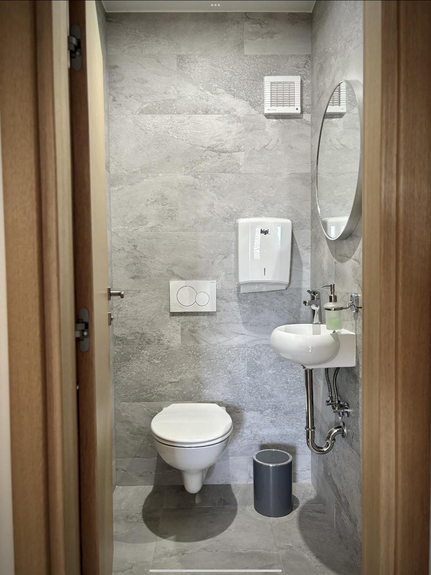 Grande Rosa Appartement Vrulje  Buitenkant foto
